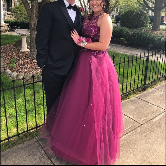 Prom Dress - Picture 2 of 5